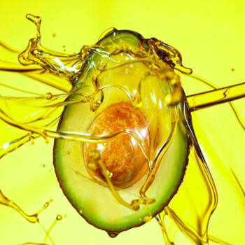 Closeup of avocado oil used in used in TS Skin Care's Renovador OS Night Masque